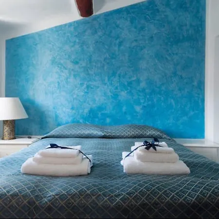 Jolly Roger Guest house